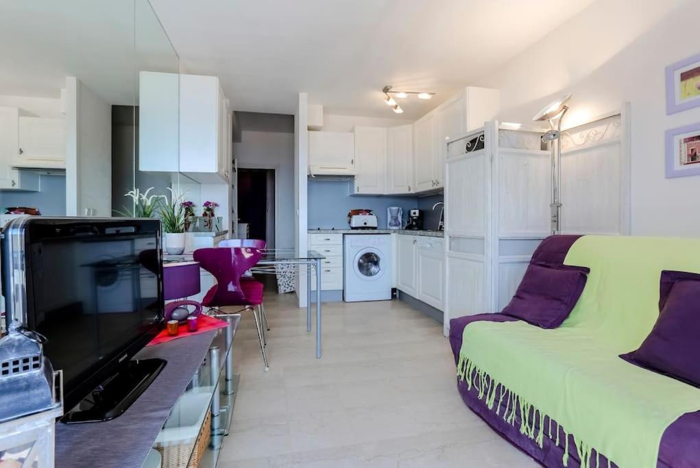 French Riviera 1 Bedroom On The Beach Facing Cannes Théoule-sur-Mer Exterior foto