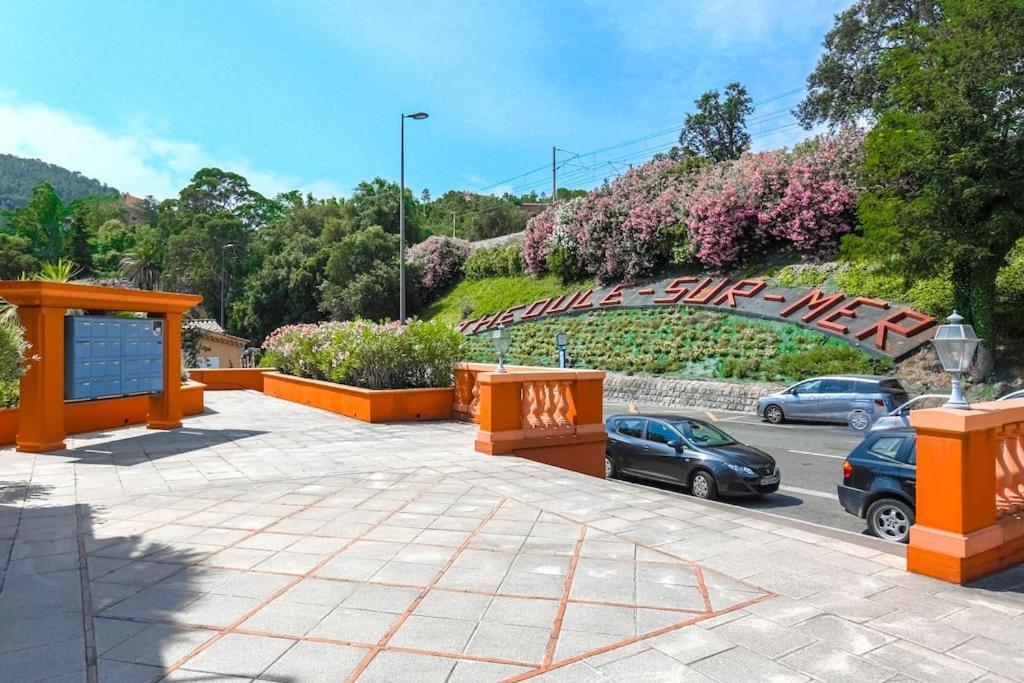 French Riviera 1 Bedroom On The Beach Facing Cannes Théoule-sur-Mer Exterior foto